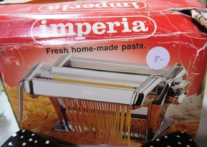 Pasta maker - in box