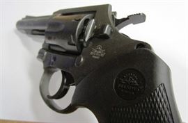 Rock Island Model 200 .38 spcl Safety view