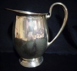 17.9oz Sterling pitcher