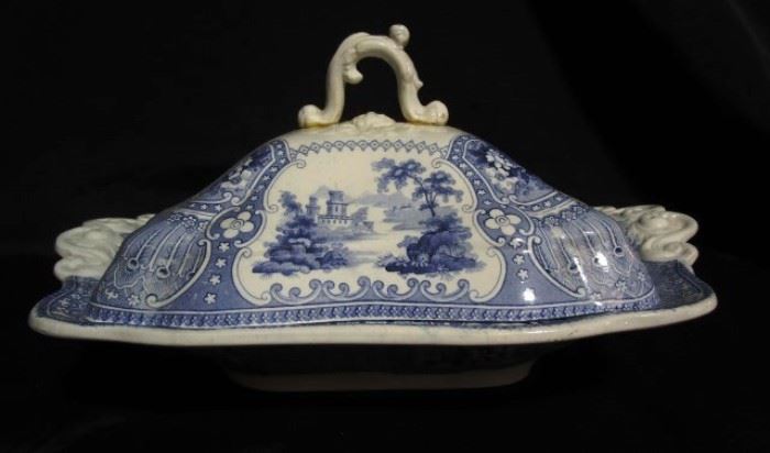 Cologne transferware covered tureen