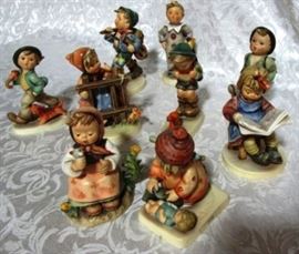 Another grouping of Hummells