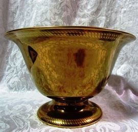 Wedgwood gold layered bowl