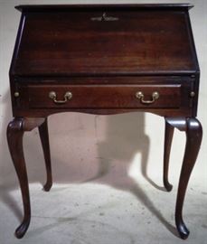 Ladies slant front desk