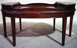 Oval coffee table