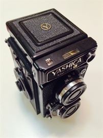Yashica Mat 124 G