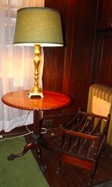 Mahogany Occasional Pedestal Table & Magazine Holder