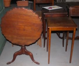Piecrust Tilt-Top Table