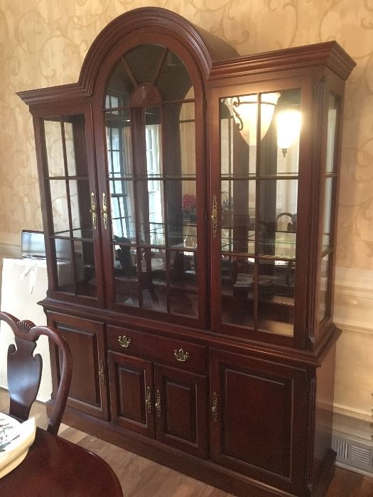 Queen Anne dining room set (table with two leaves, 6-chairs (2 are arm chairs), china cabinet and serving buffet)