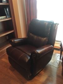 Comfortable leather recliner
