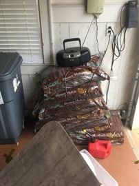 Bags of mulch (brown)