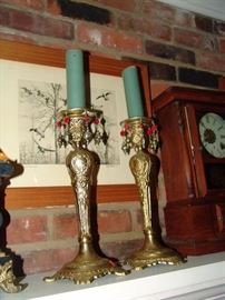 Pair candlesticks