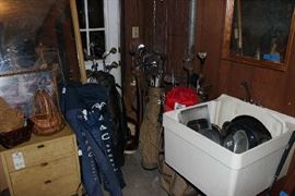 5 SETS OF GOLF CLUBS