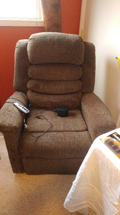 Electric Lift/Massage Chair