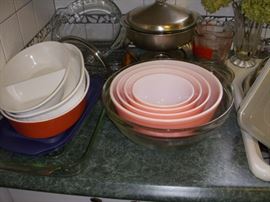 Pink nesting Pyrex bowls, other kitchen glass