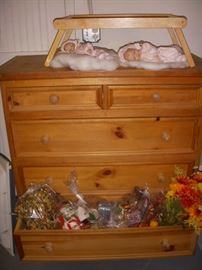 Pine dresser