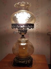 Electric style oil lamp