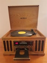 Detrola
CD
Record
Turnstyle
Cassette
Radio tuner