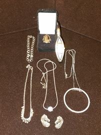 Sterling
Jewelry
Costume