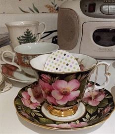 English cups/saucers