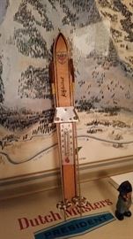 Cool Mini Ski Thermometer