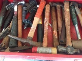 A complete drawer of hammers