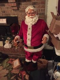 Vintage musical dancing Santa