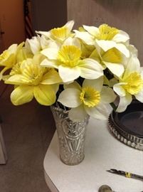 Artificial Daffodils