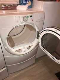 WHIRLPOOL DUET SIDE-LOAD WASHER AND ELECTRIC DRYER