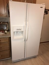 WHIRLPOOL SIDE BY SIDE 25 CU. FT. WHITE REFRIGERATOR