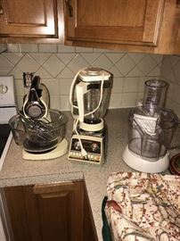 SMALL KITCHEN APPLIANCES- BREAD-MAKER, CROCKPOT, MIXER, TOASTER, BLENDER