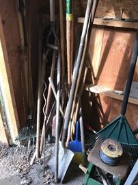 YARD AND LAWN TOOLS AND ACCESSORIES