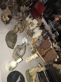 LOTS OF FIGURINES AND DUCKS