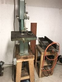 VINTAGE POWER KING DRILL PRESS