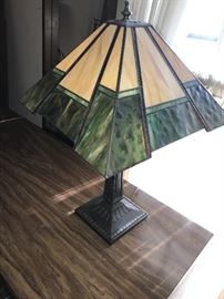 STAINED GLASS LAMP