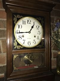 REGULATOR CLOCK