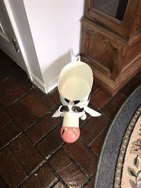 METAL PAINTED COW PLANTER