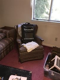 VINTAGE CHAIR