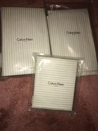 NEW CALVIN KLEIN LINENS