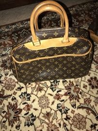 LOUIS VUITTON DEAUVILLE SATCHEL