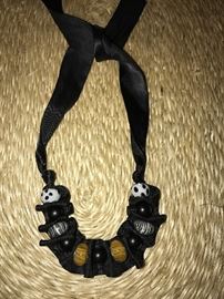 COSTUME JEWELRY-NECKLACES