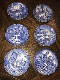DECORATIVE COLLECTABLE PLATES