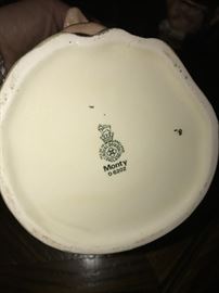 ROYAL DOULTON VINTAGE LARGE TOBY MUGS-MONTY
