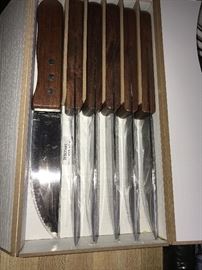 STEAK KNIFE SET