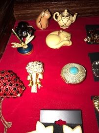 COLLECTIBLE ESTEE LAUDER SOLID PERFUMES