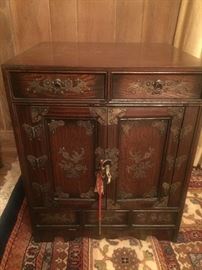 Oriental chest