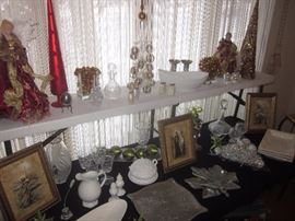 Holiday Decor, severing pieces