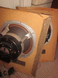 University sound Speakers, Series 200/ Model 312, 3 Way Diffaxial Speaker, Matching Set.