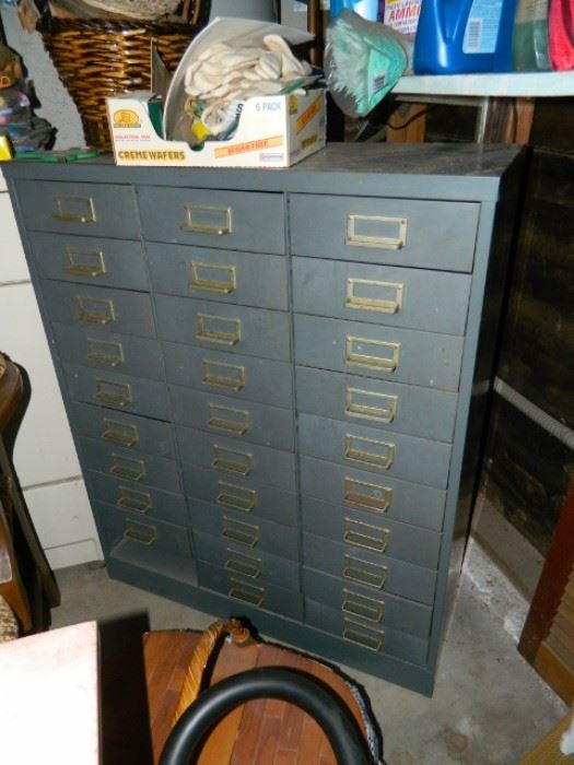 DSCN0504 30 drawer unit 480x640  Copy