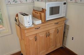Mobile Kitchen Island (on wheels)
