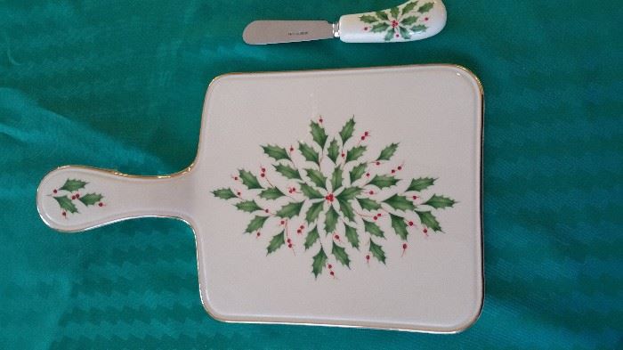 LENOX Cheese plate with spreader